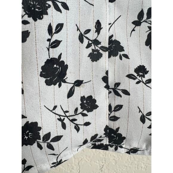 Alice Blue Women’s Black White Floral Ruffle Short Sleeve Blouse Small - Picture 3 of 9